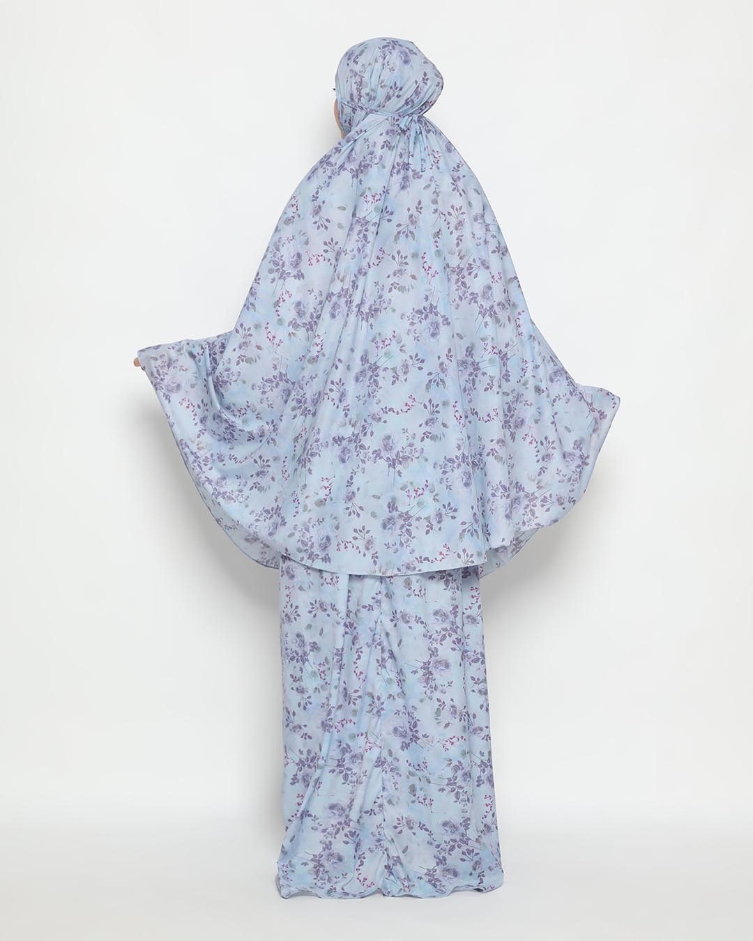 Tiara 582 Blue