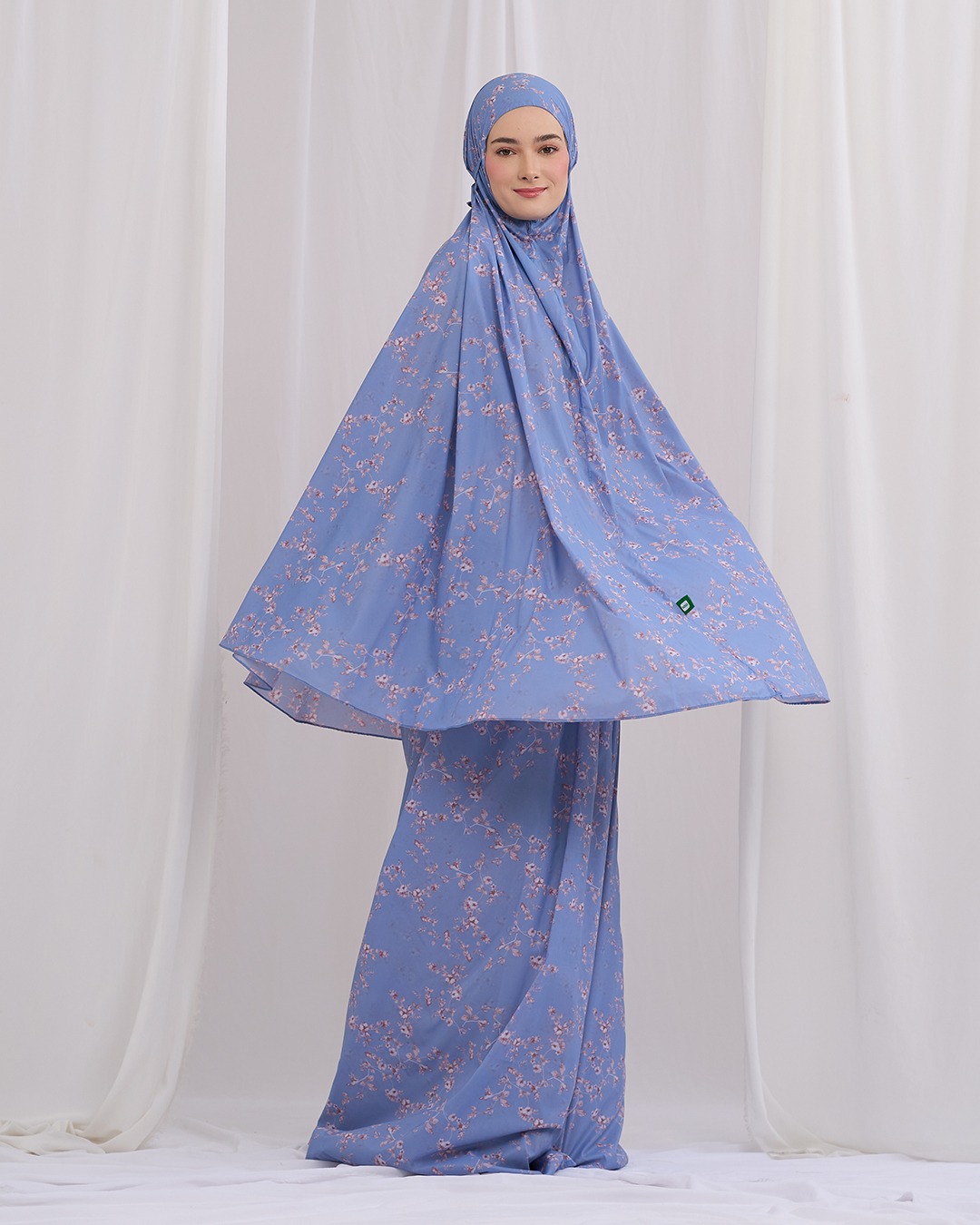 Tiara 583 Blue
