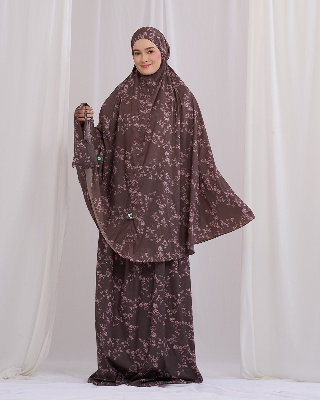 Tiara 583 Brown