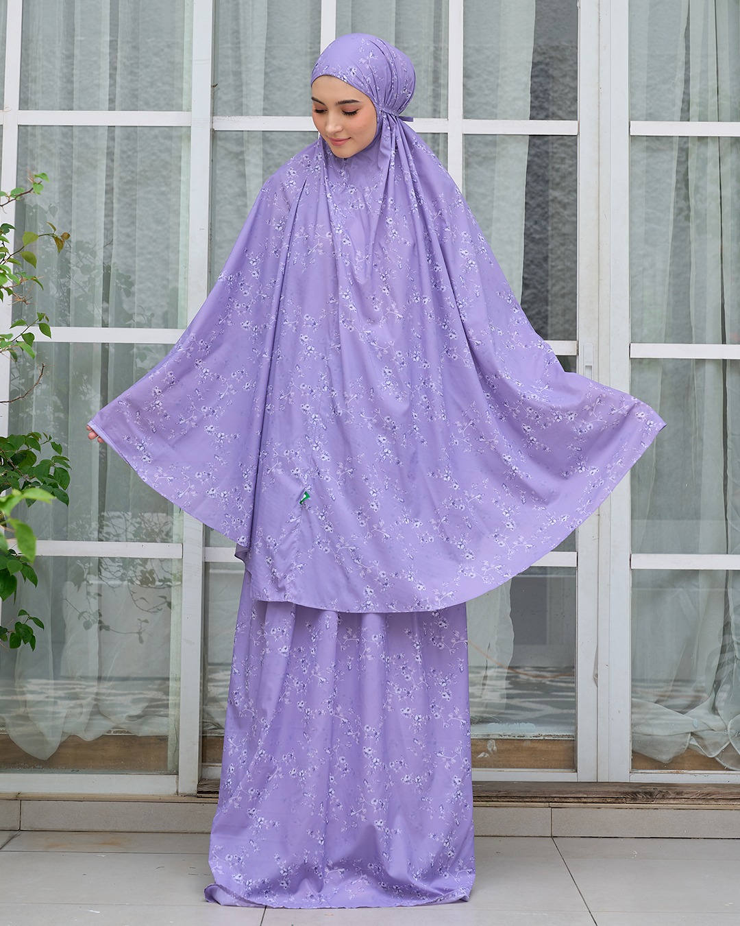 Tiara 583 Purple