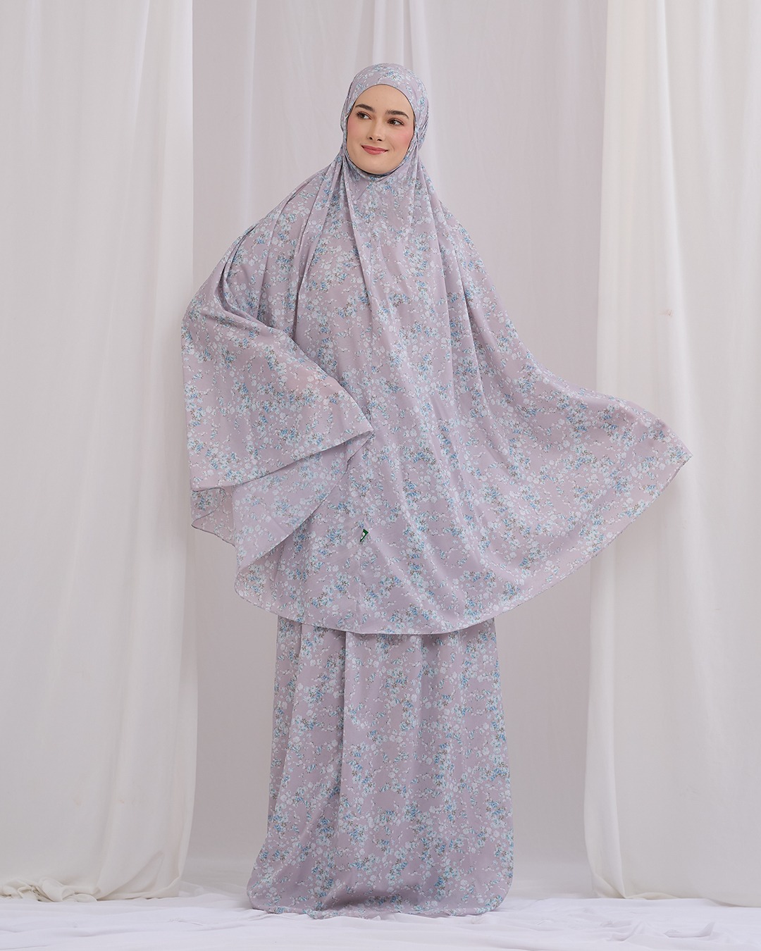 Tiara 584 Grey