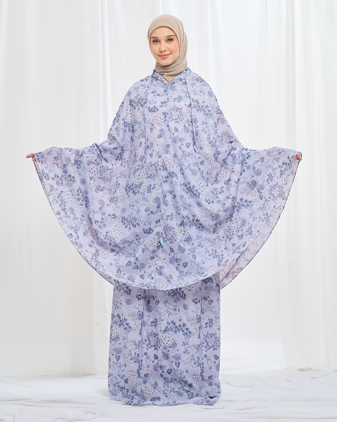 Tiara 587 Blue