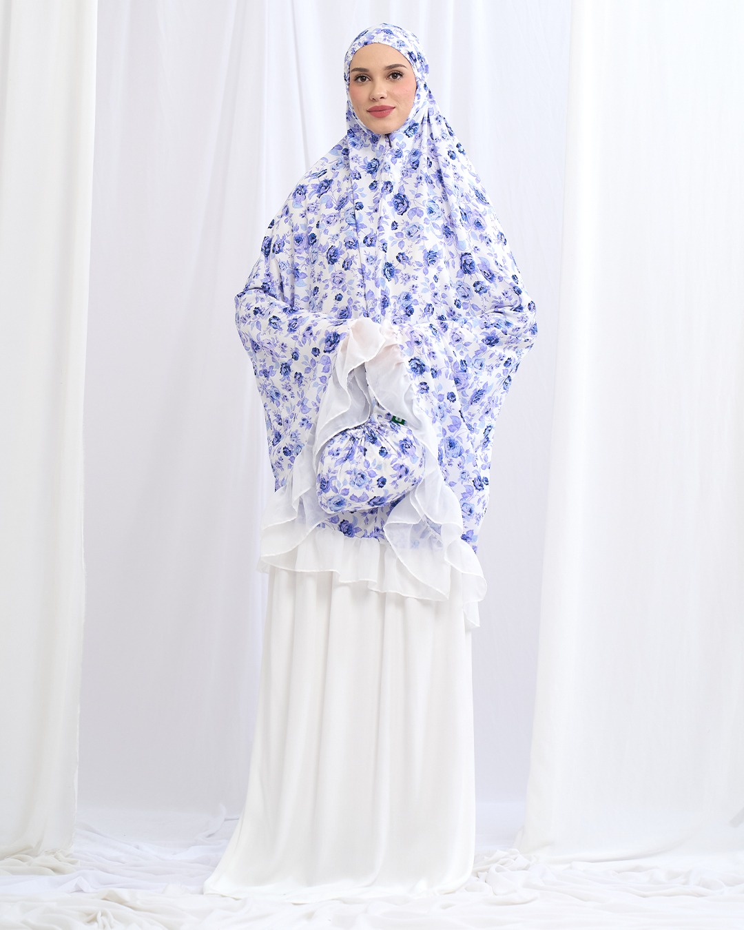 Tiara 588 Blue