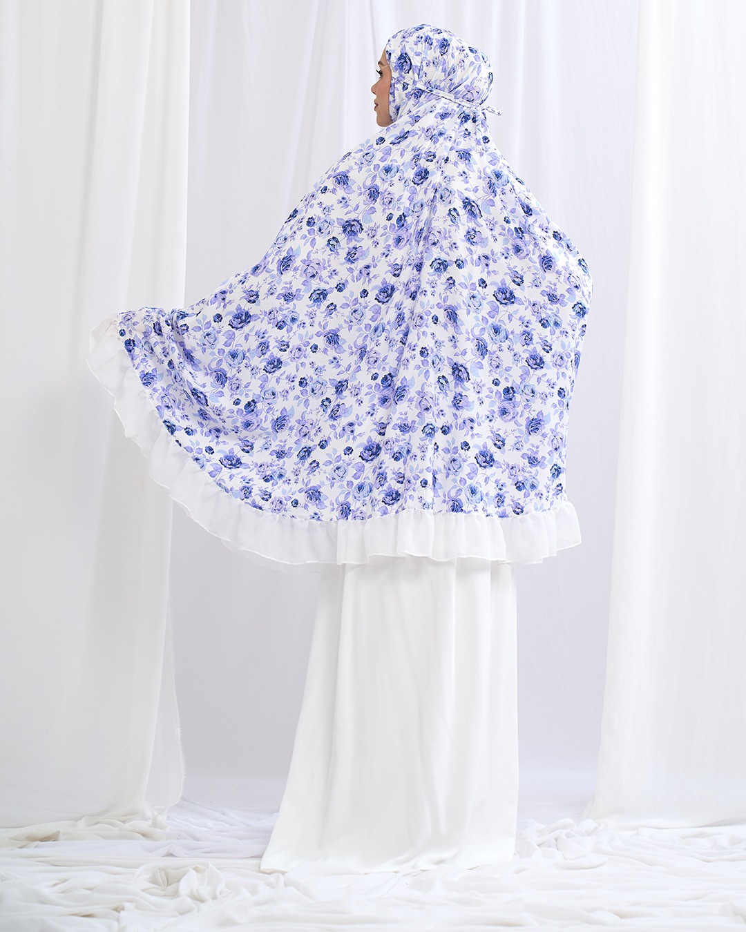 Tiara 588 Blue