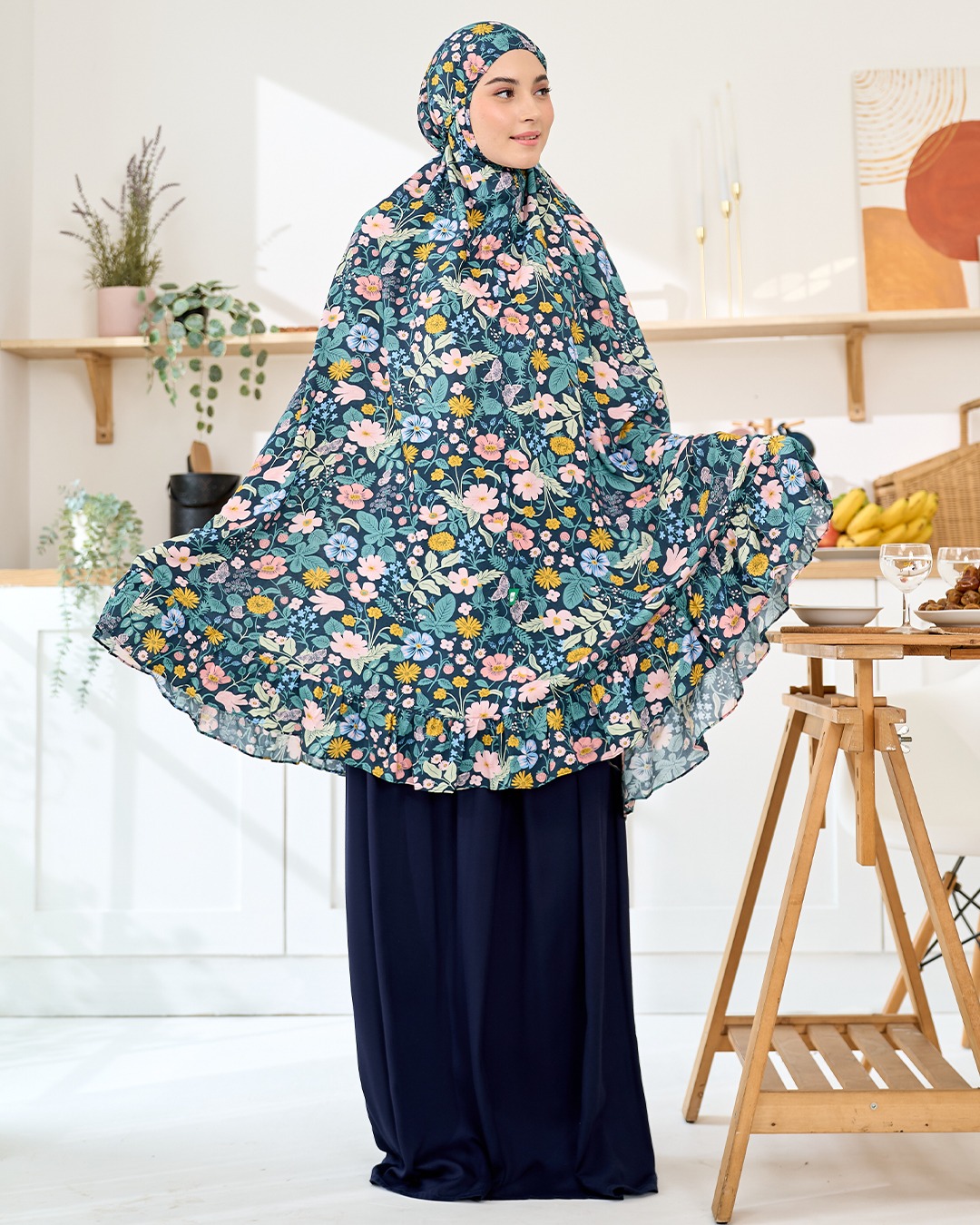 Tiara 590 Navy