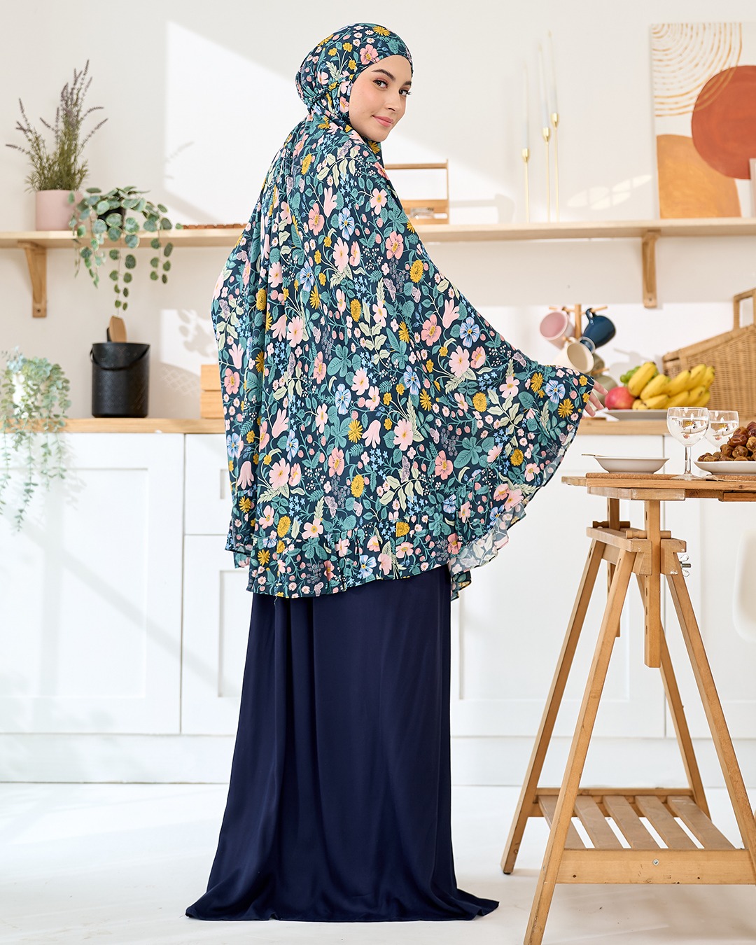 Tiara 590 Navy