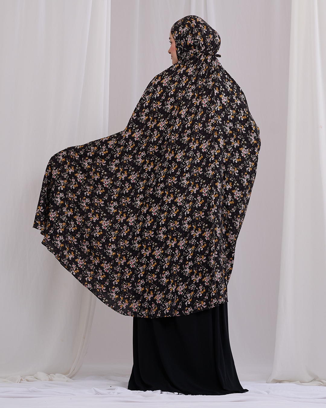 Tiara 601 Black