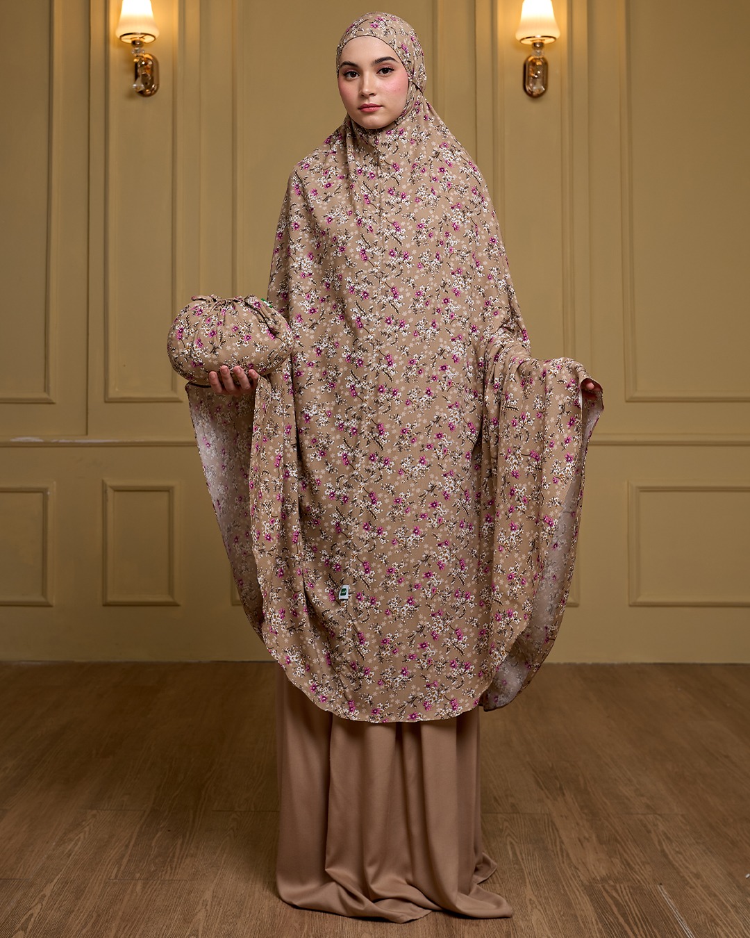 Tiara 601 Brown