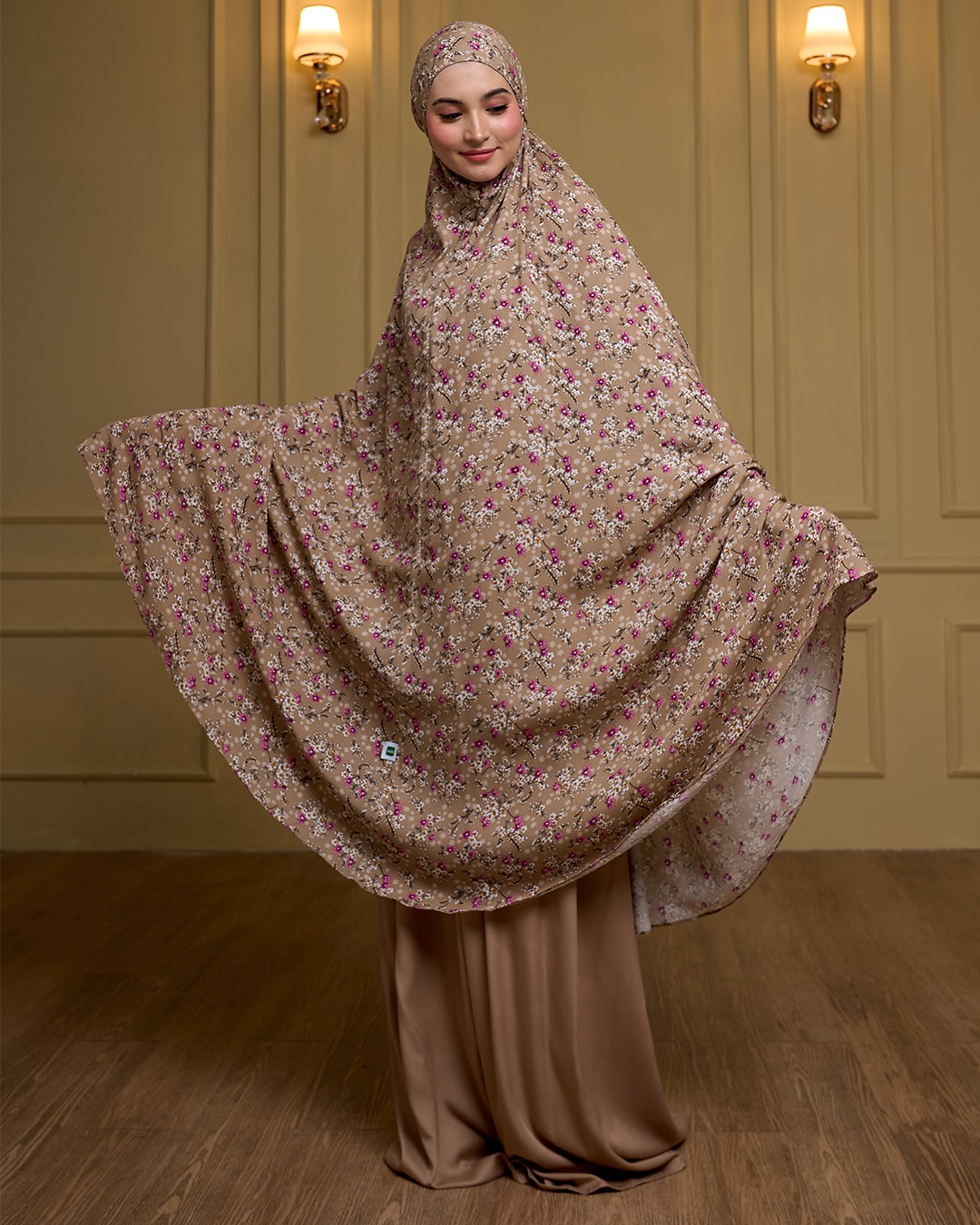 Tiara 601 Brown