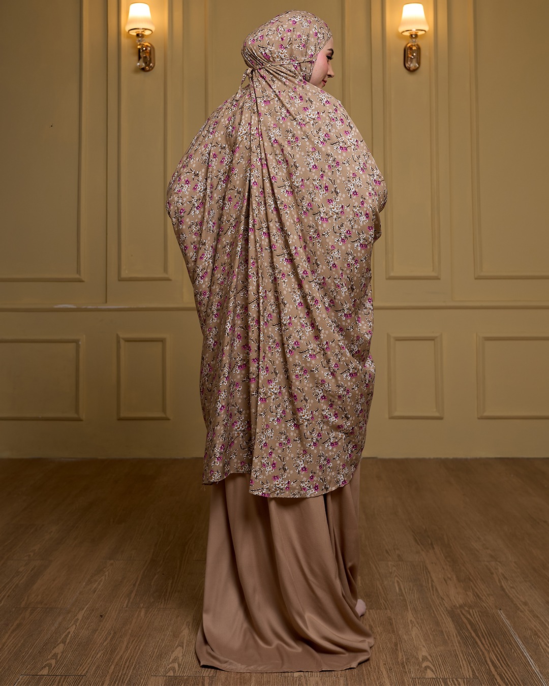 Tiara 601 Brown