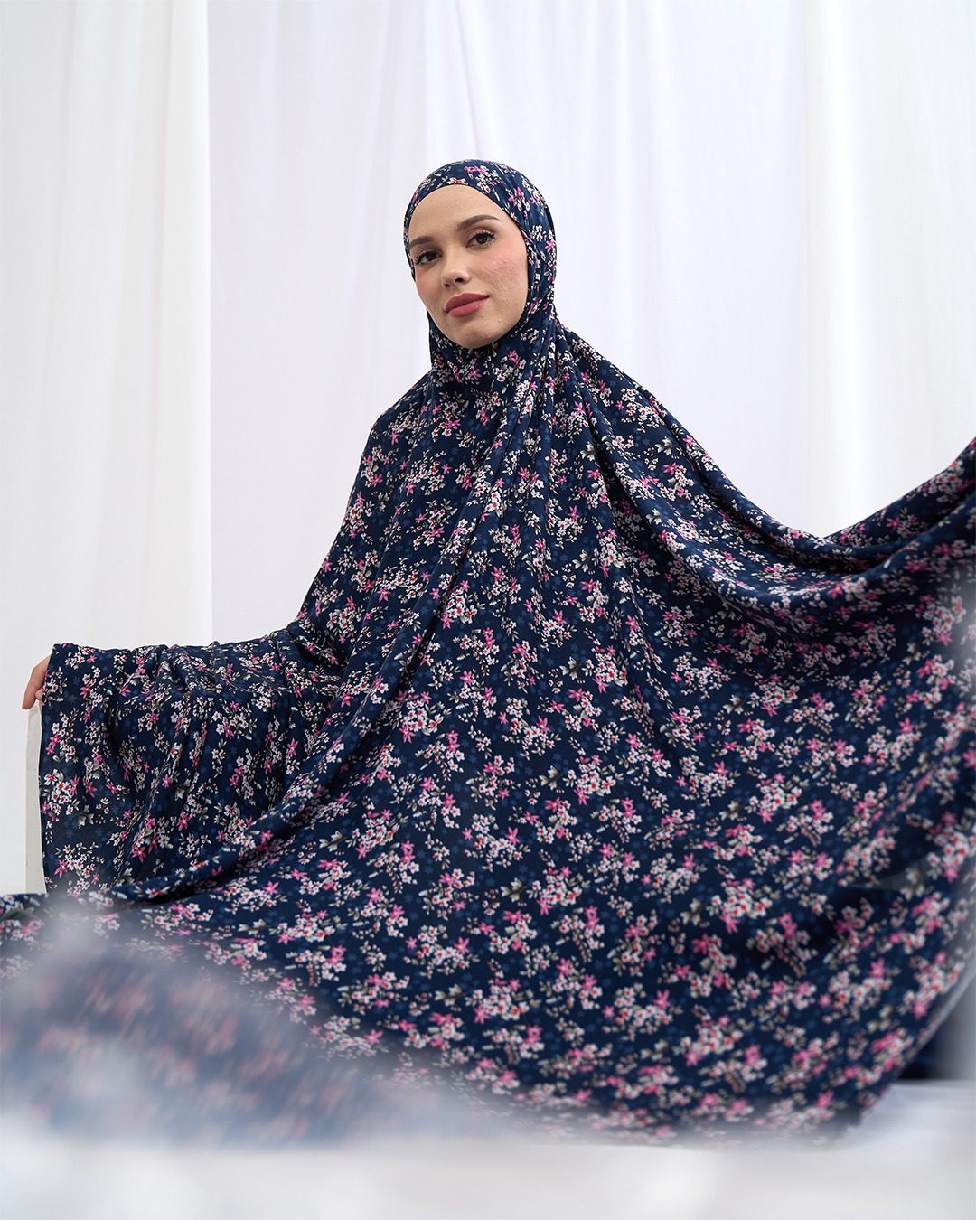 Tiara 601 Navy