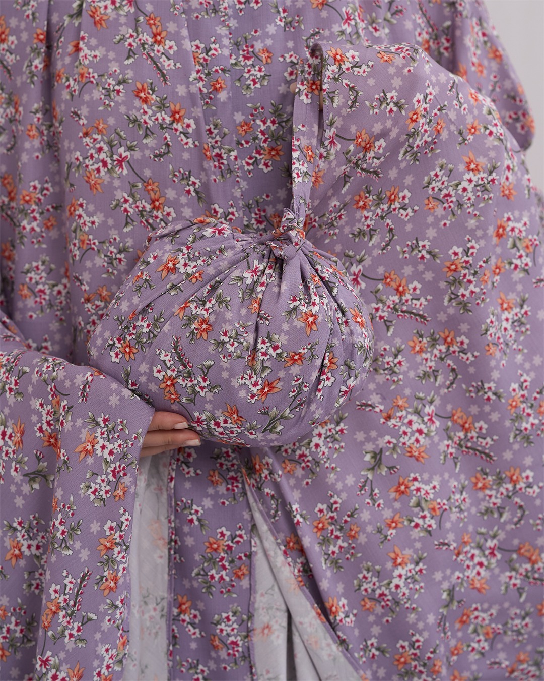 Tiara 601 Purple