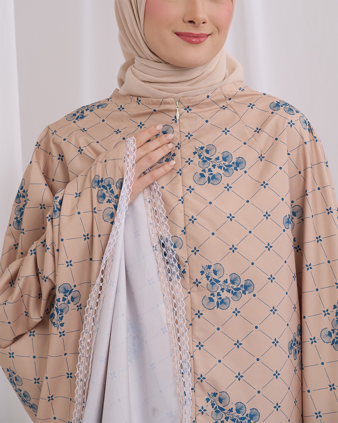 Tiara 602 Cream
