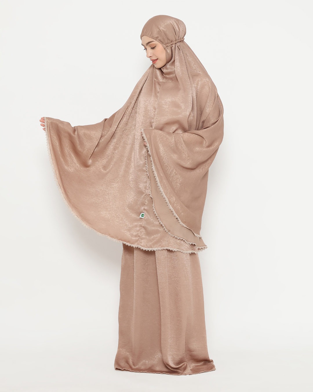Tiara 604 Brown