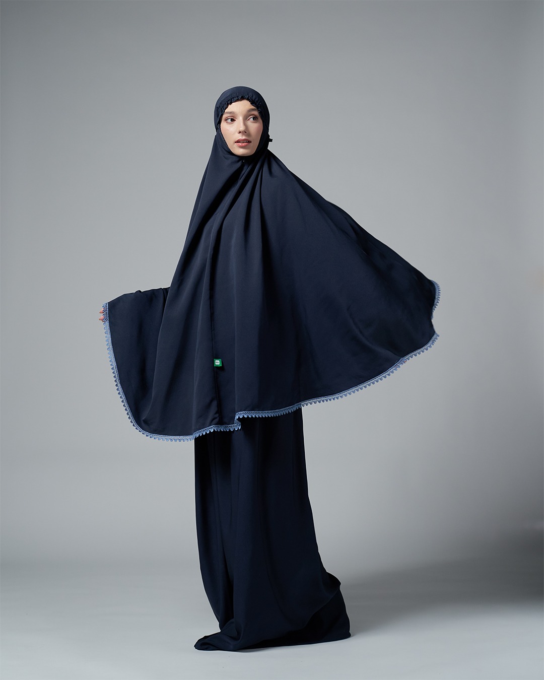 Tiara 607 Dark Navy