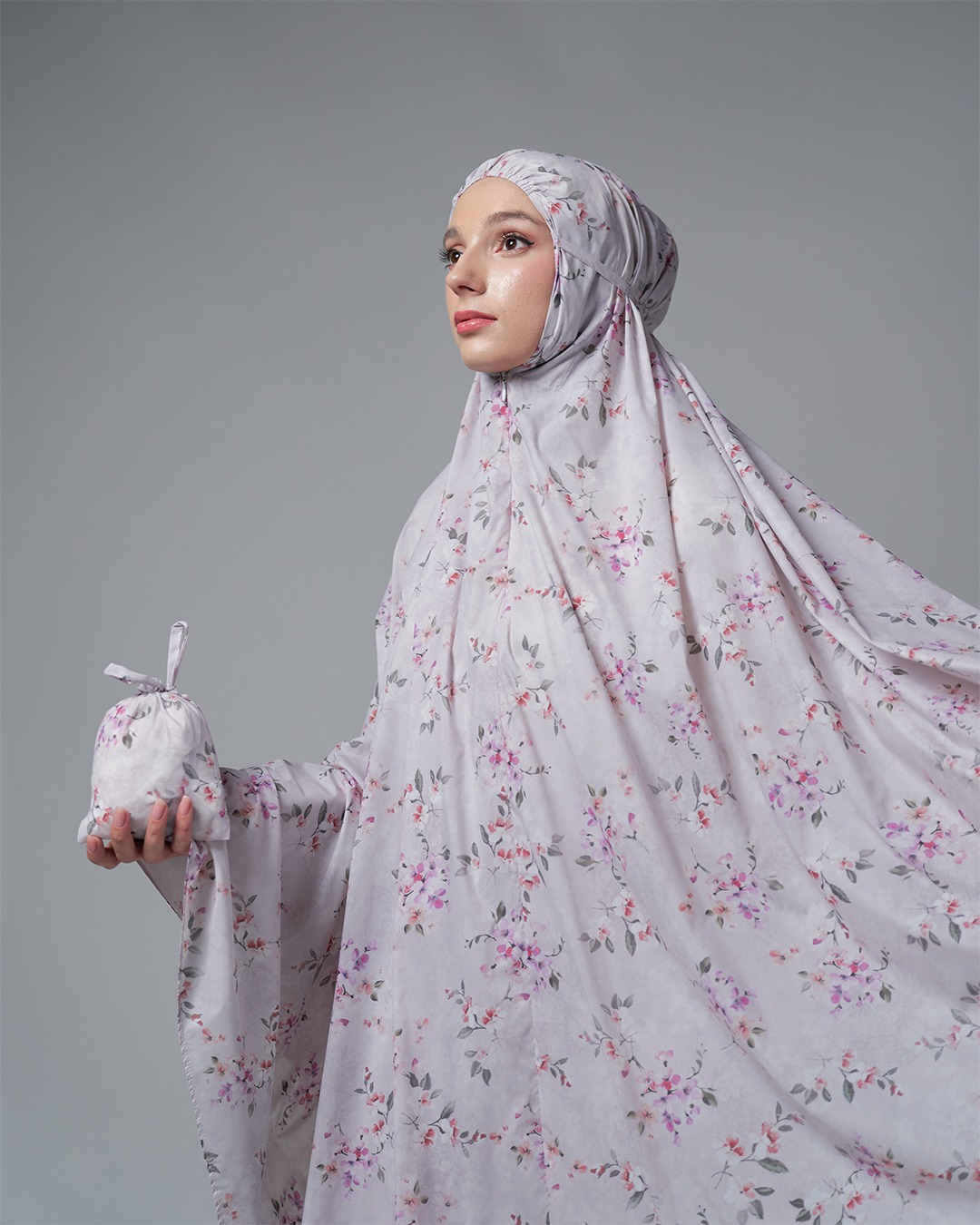Tiara 609 Grey