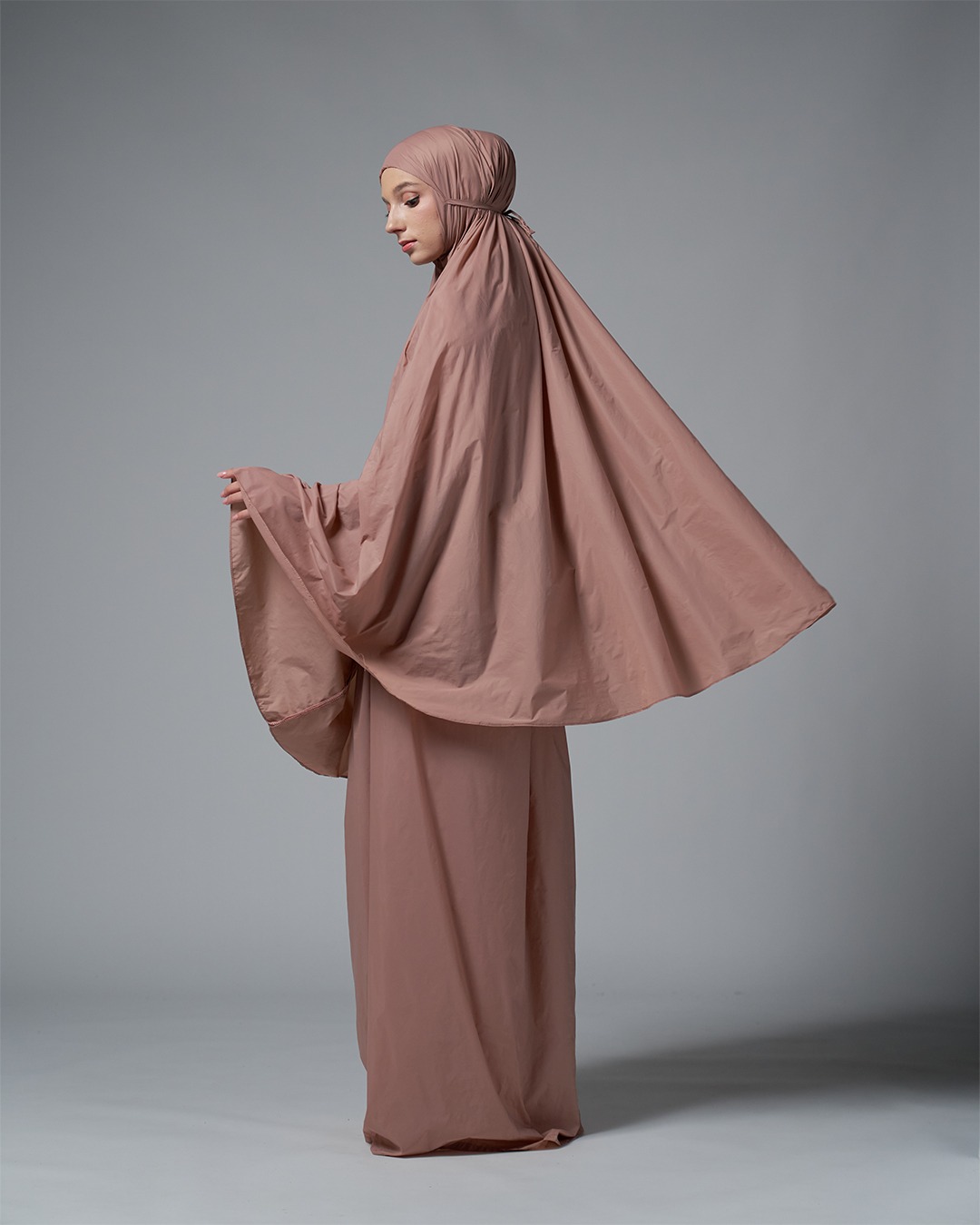 Tiara 610 Brown