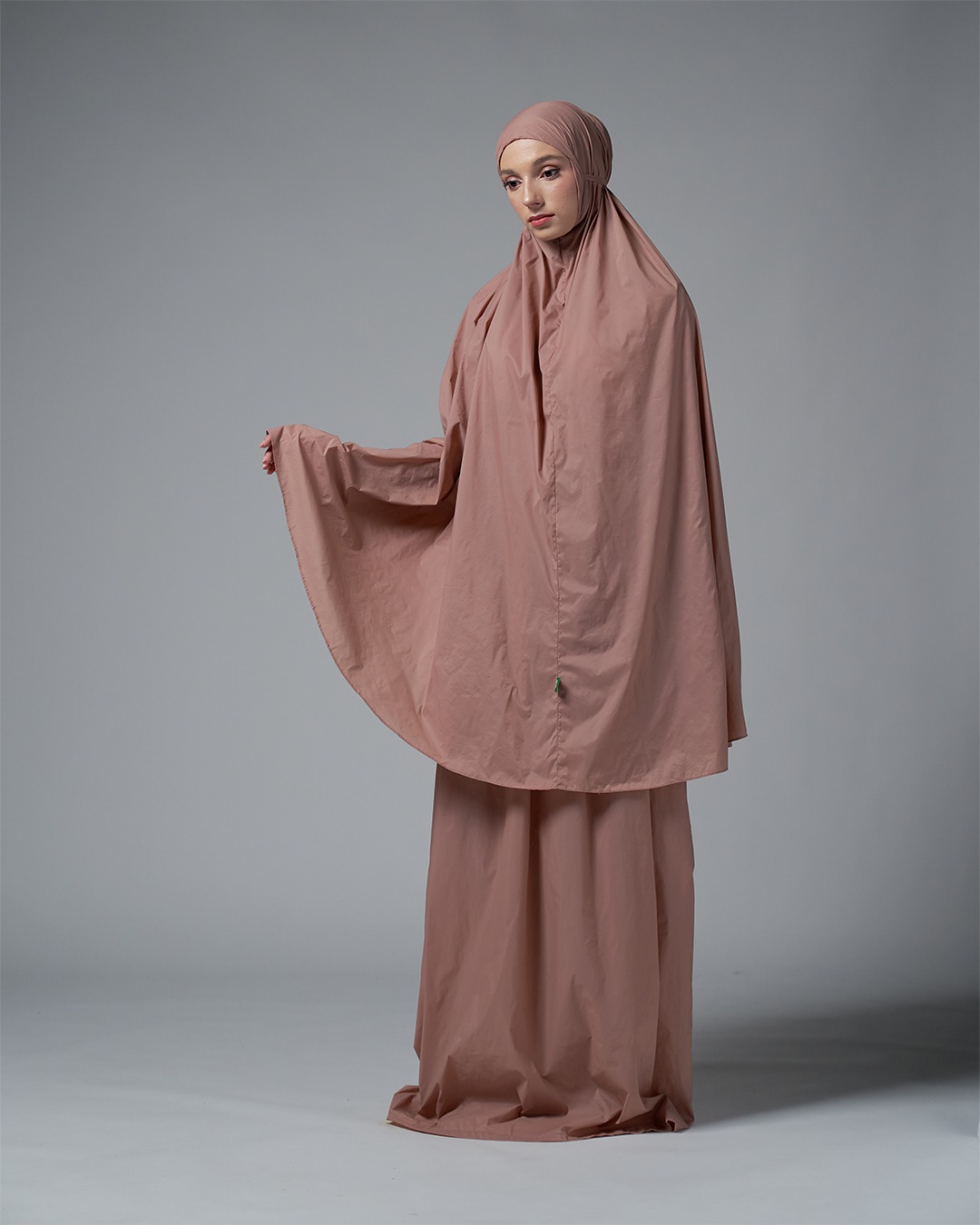 Tiara 610 Brown