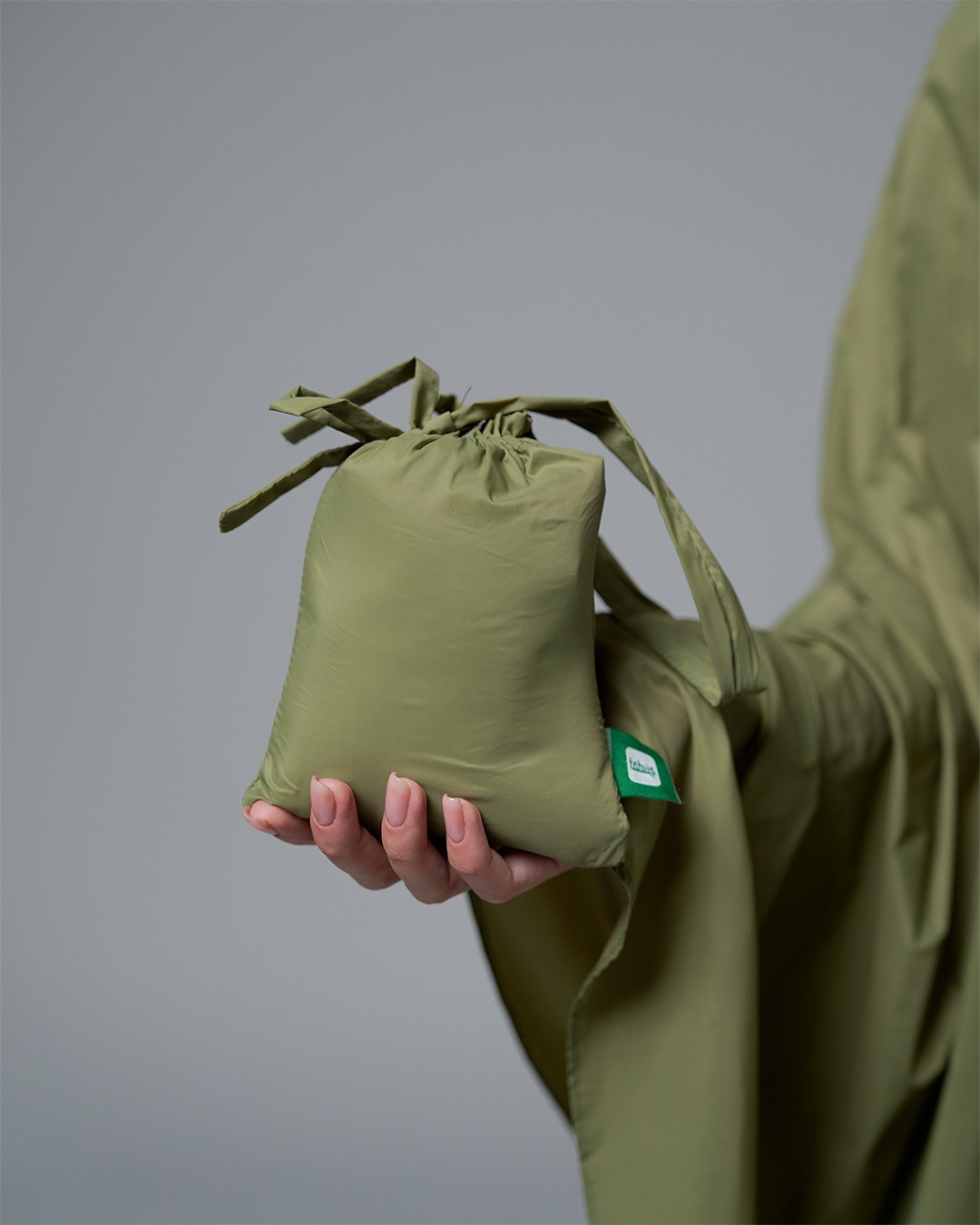 Tiara 610 Green