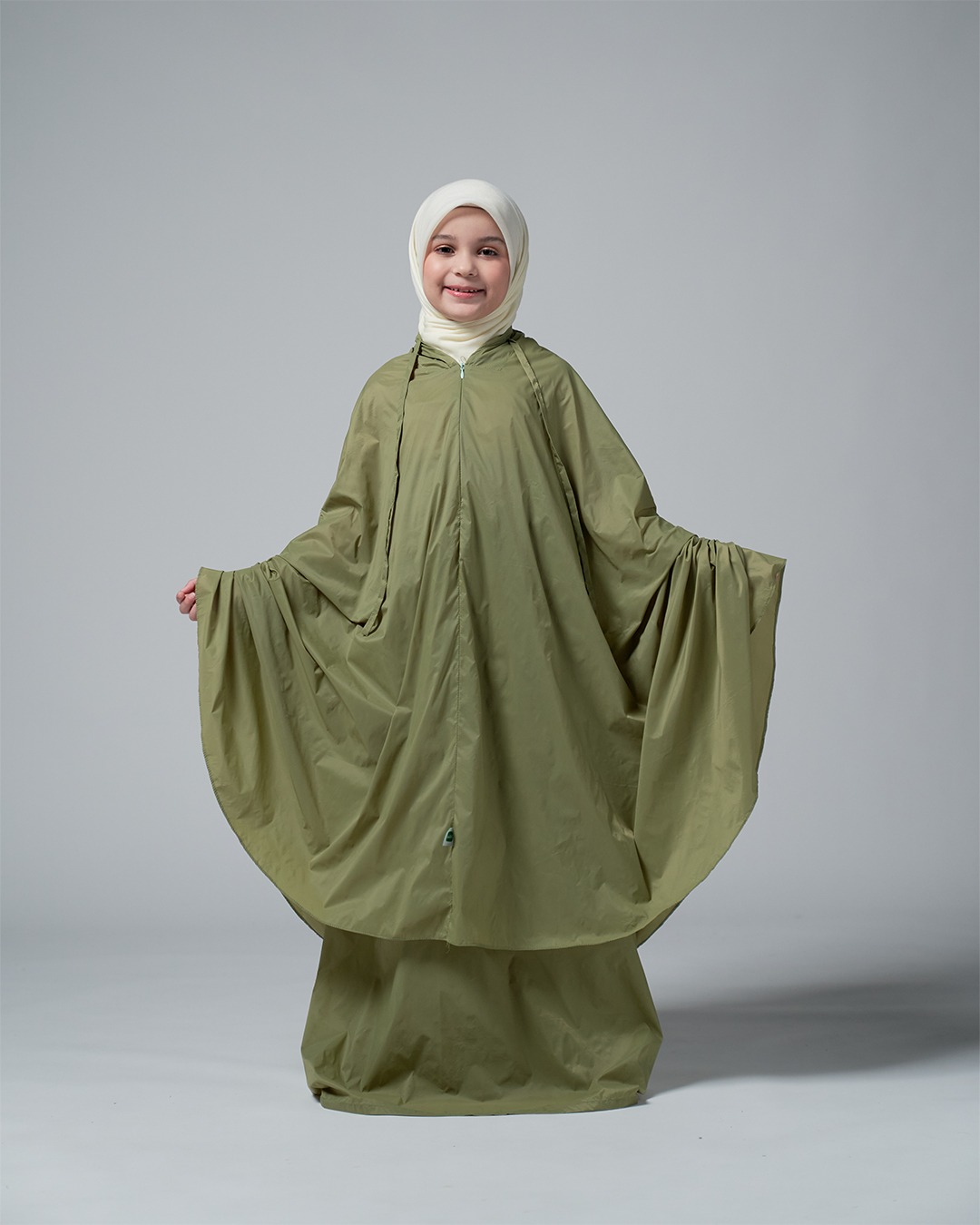 Tiara 610 Green Child