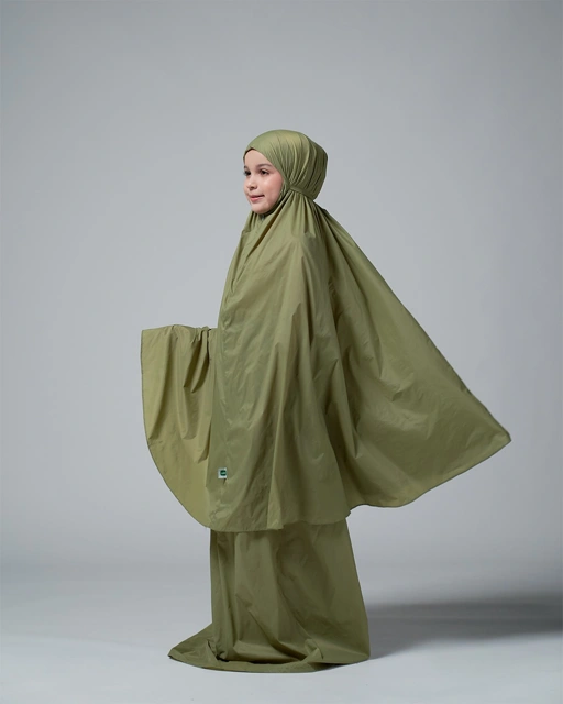 Image of Tiara 610 Green Child