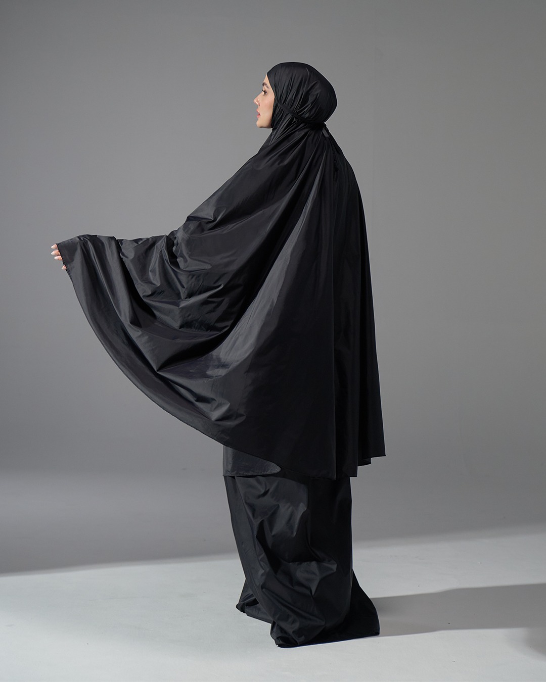 Tiara 611 Black