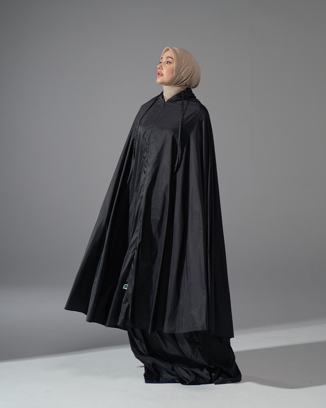 Tiara 611 Black