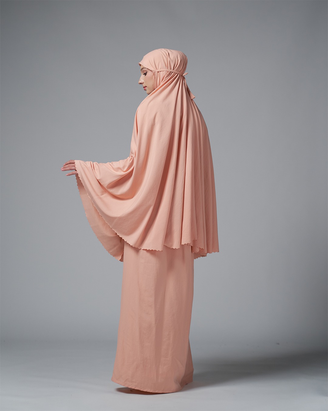 Tiara 612 Peach