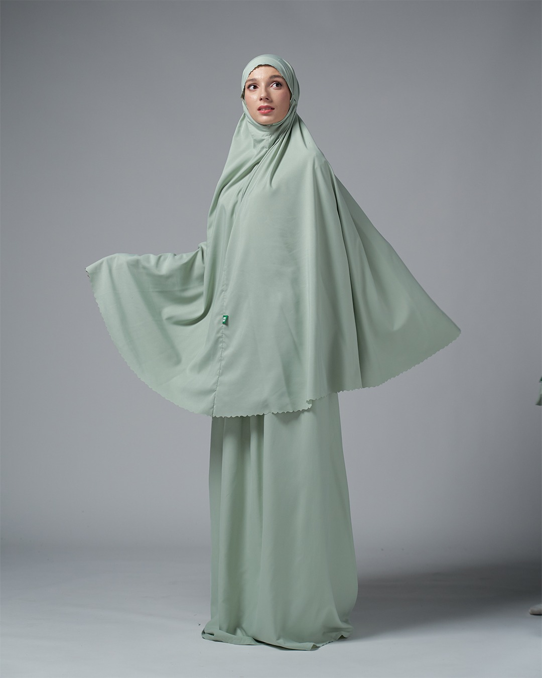 Tiara 612 Green