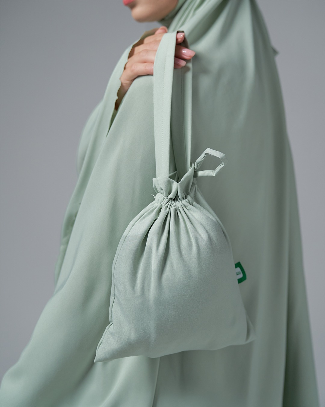 Tiara 612 Green