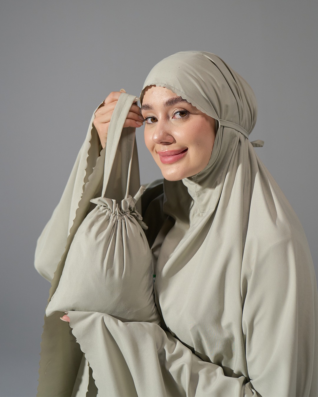 Tiara 612 Grey
