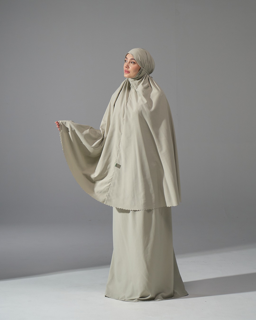 Tiara 612 Grey