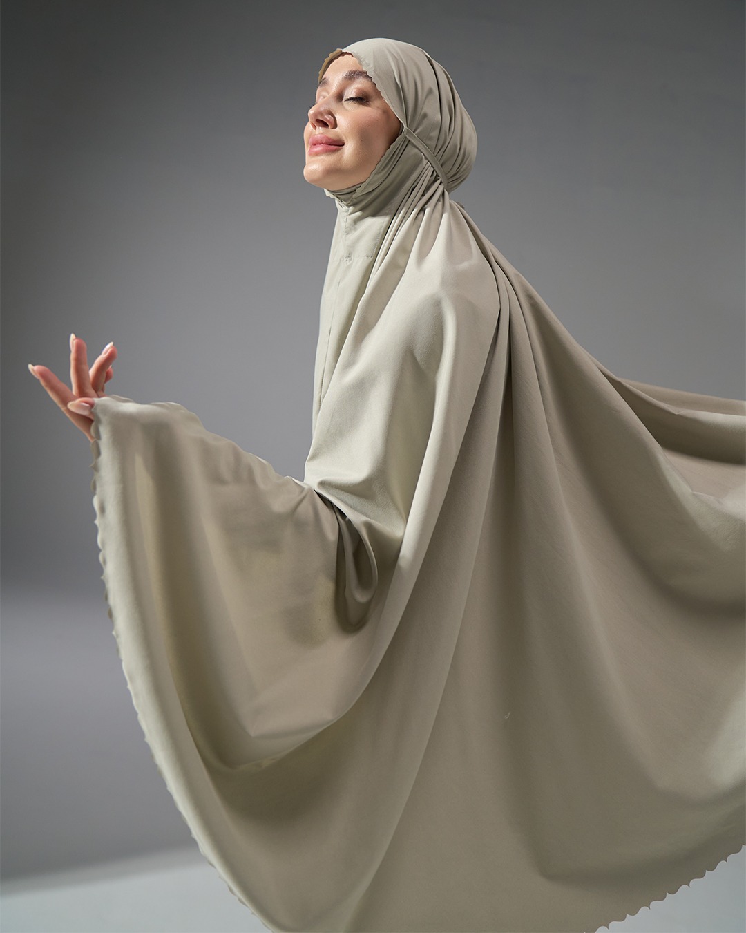 Tiara 612 Grey