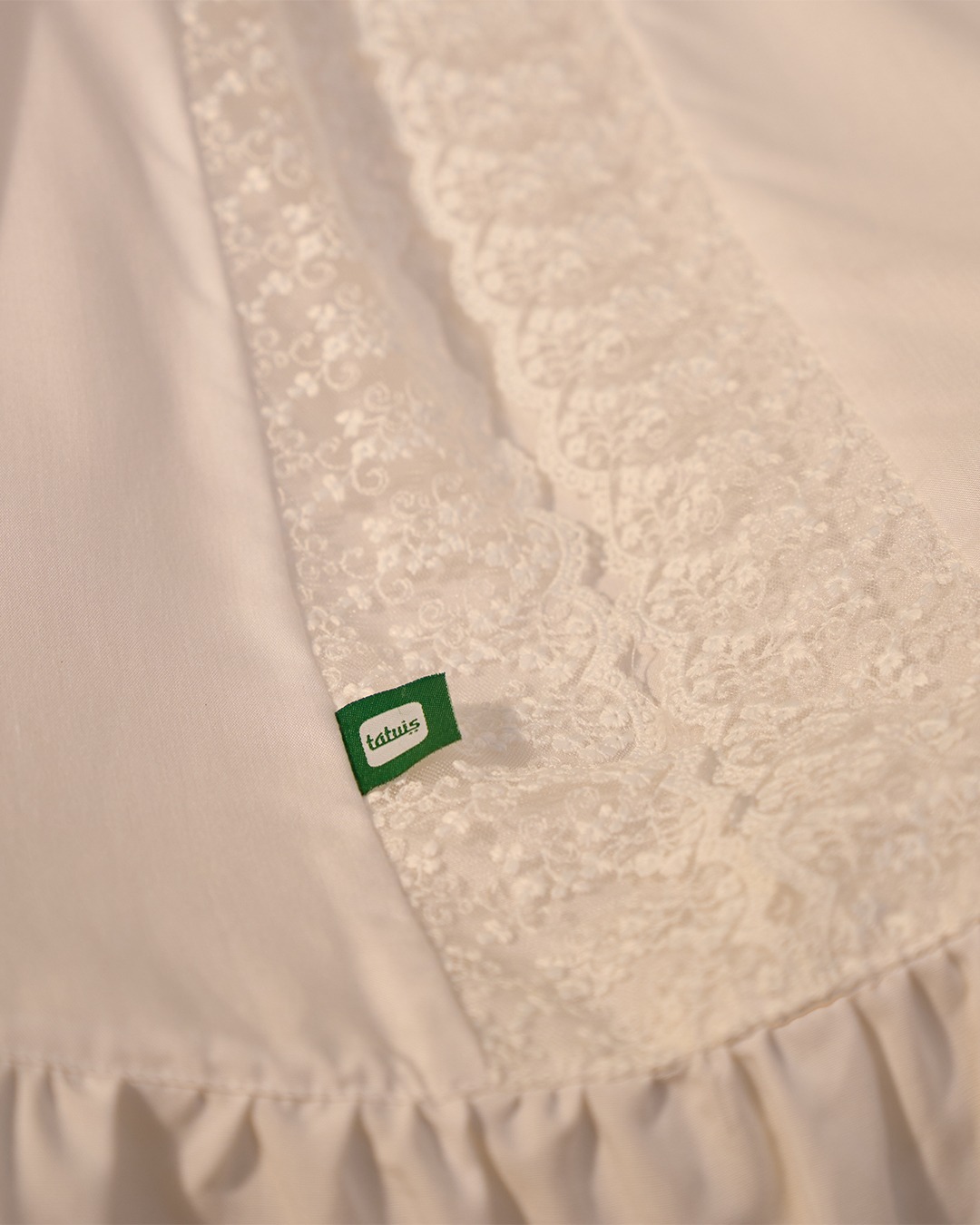 Tiara 613 Broken White