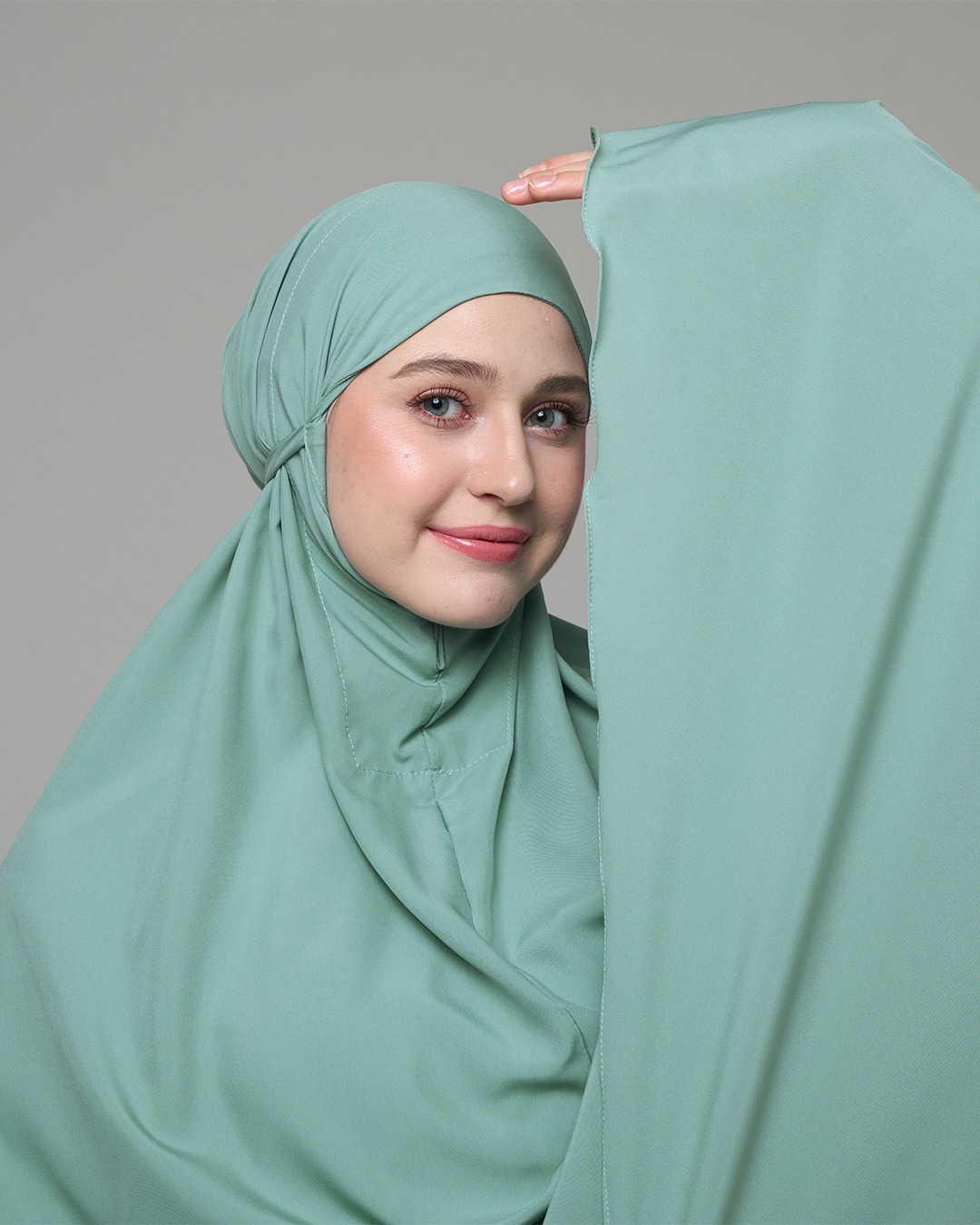 Tiara 614 Green