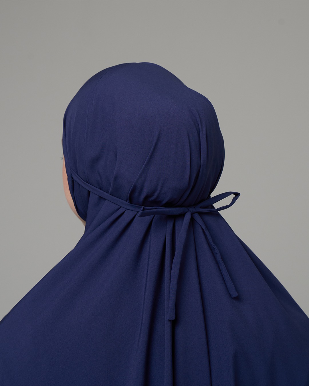Tiara 614 Navy
