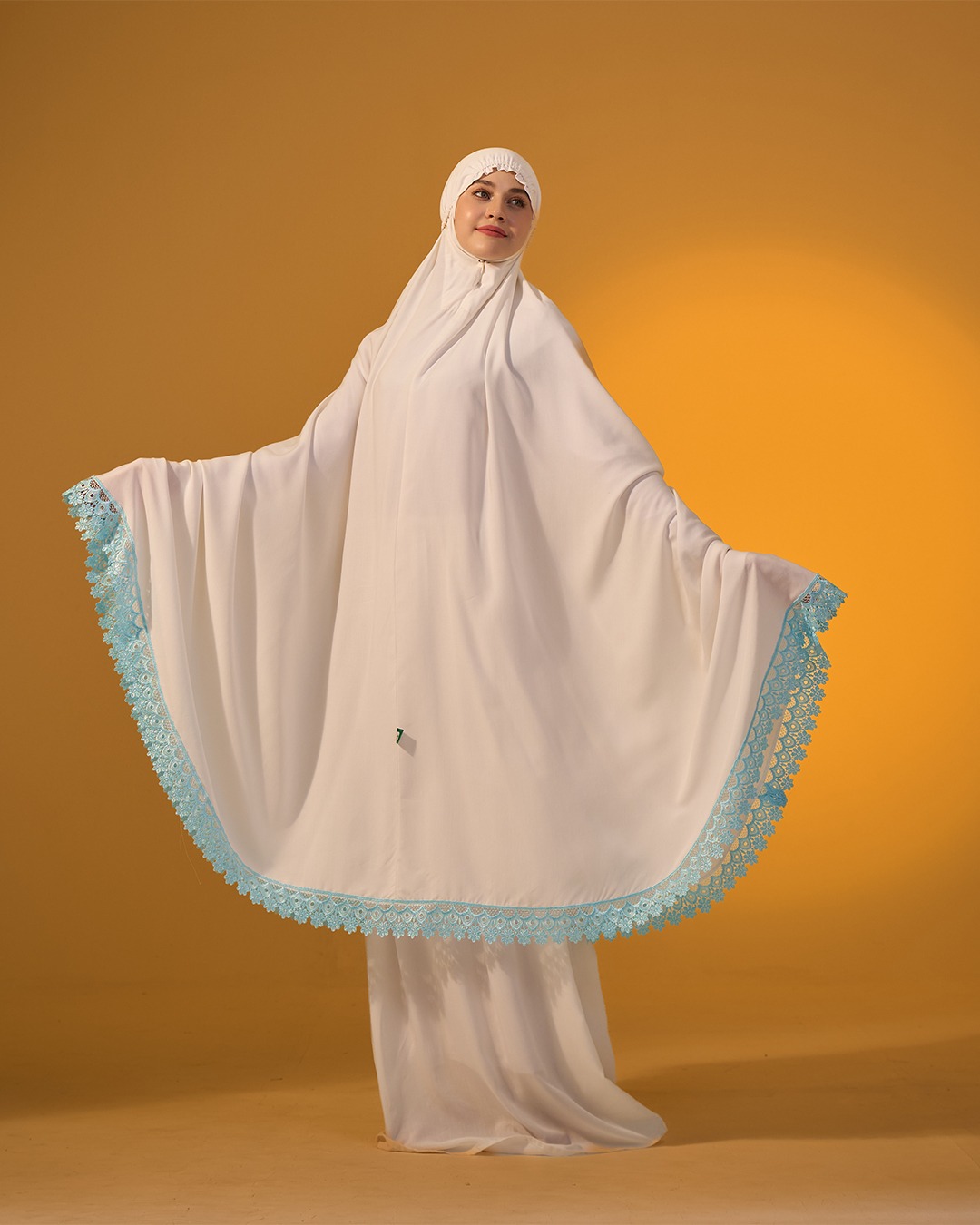 Tiara 616 Broken White
