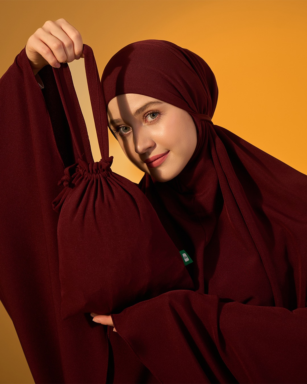 Tiara 619 Burgundy