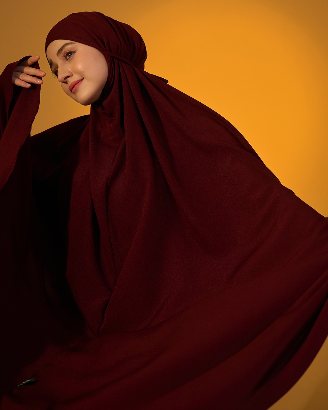 Tiara 619 Burgundy