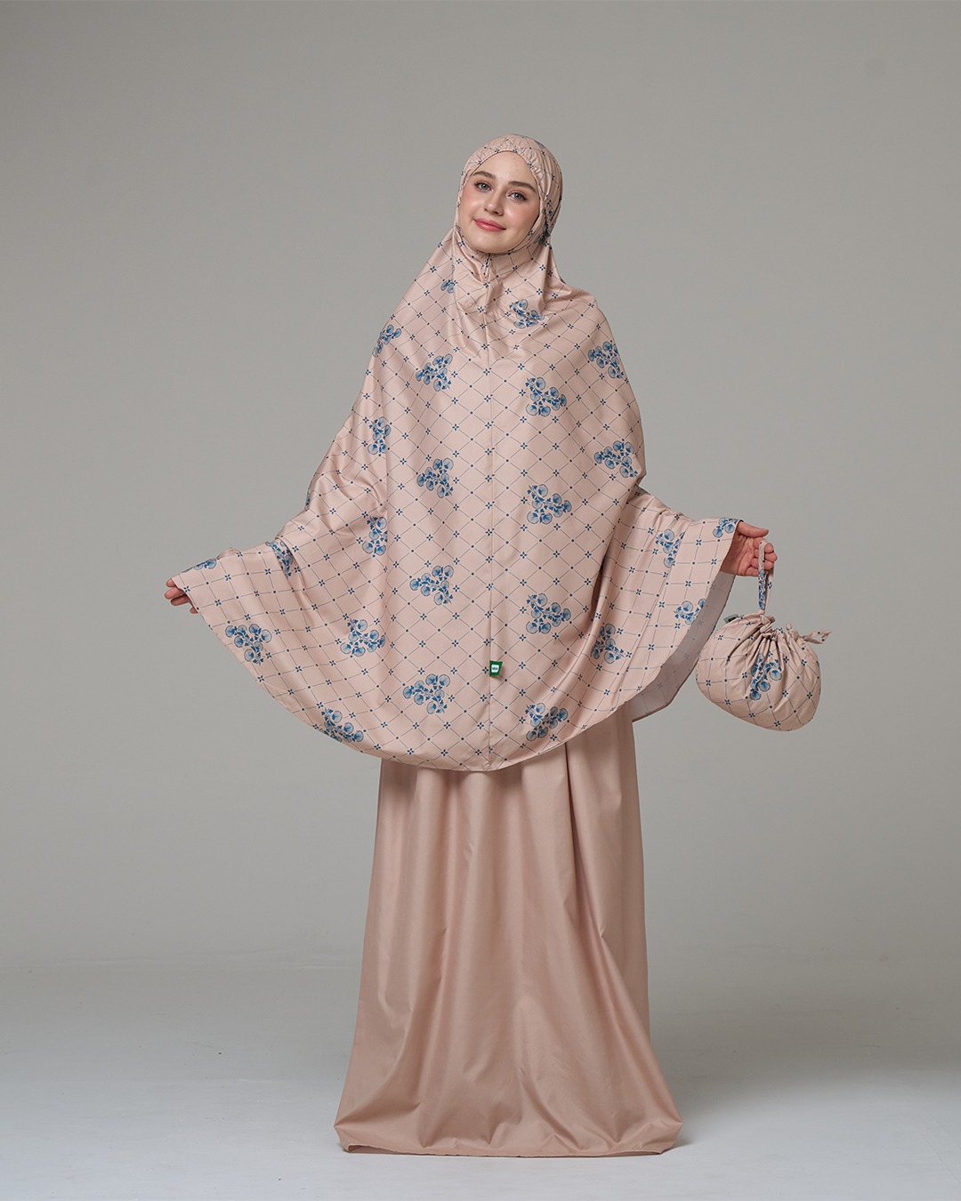 Tiara 620 Cream