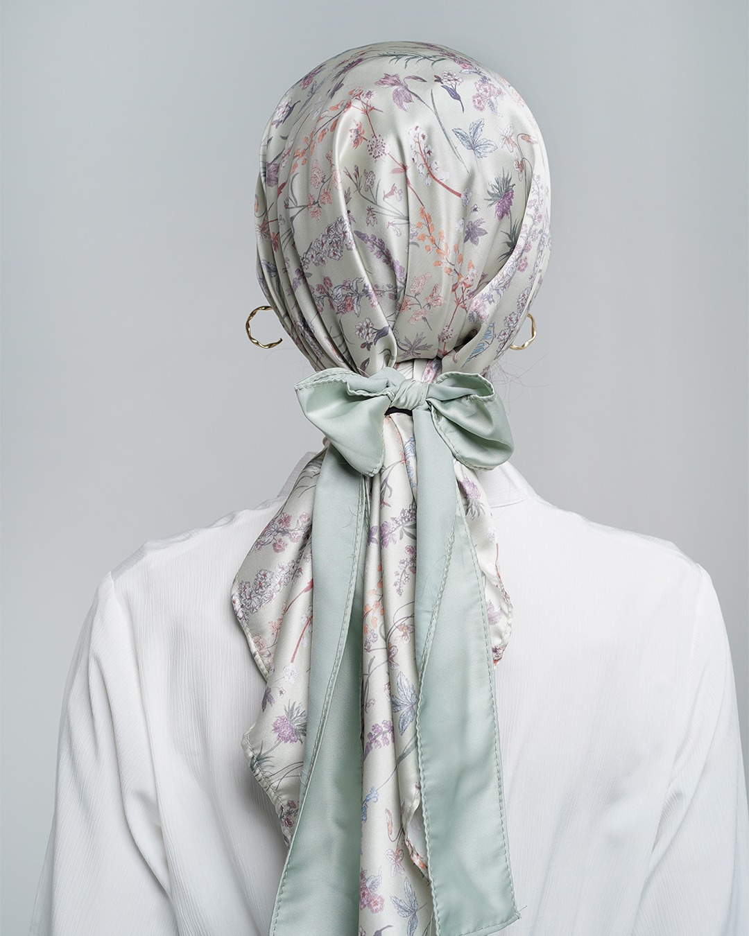 Winonamodest x Tatuis - Abloom Vintage Instant Scarf Pale Green