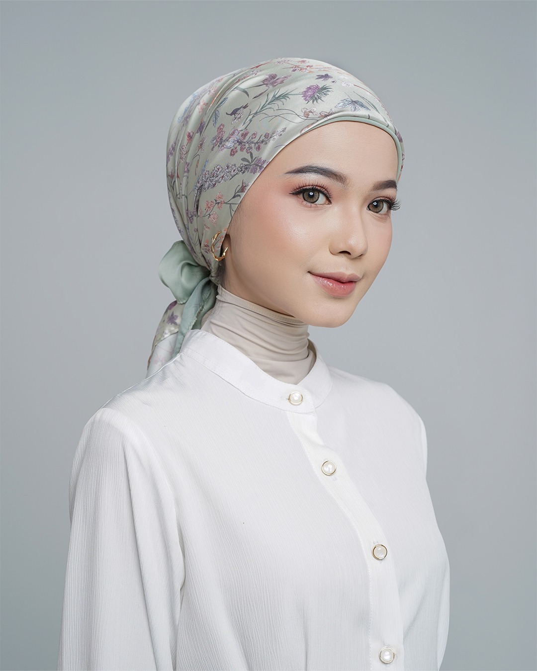 Winonamodest x Tatuis - Abloom Vintage Instant Scarf Pale Green