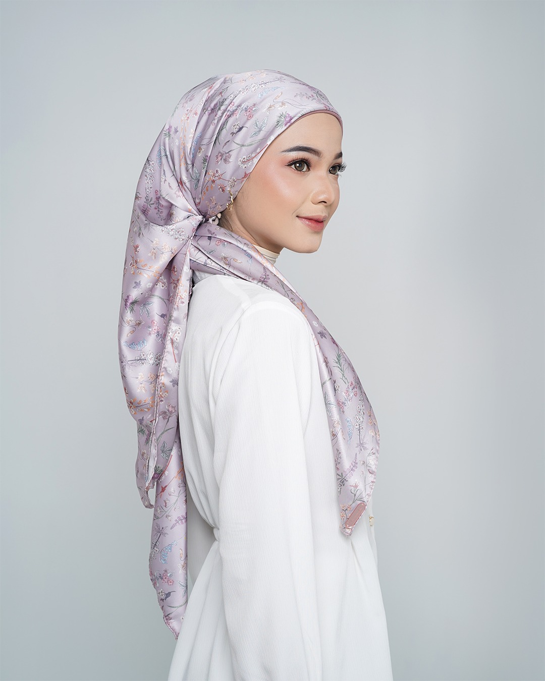 Winonamodest x Tatuis - Abloom Vintage Instant Scarf Lavender