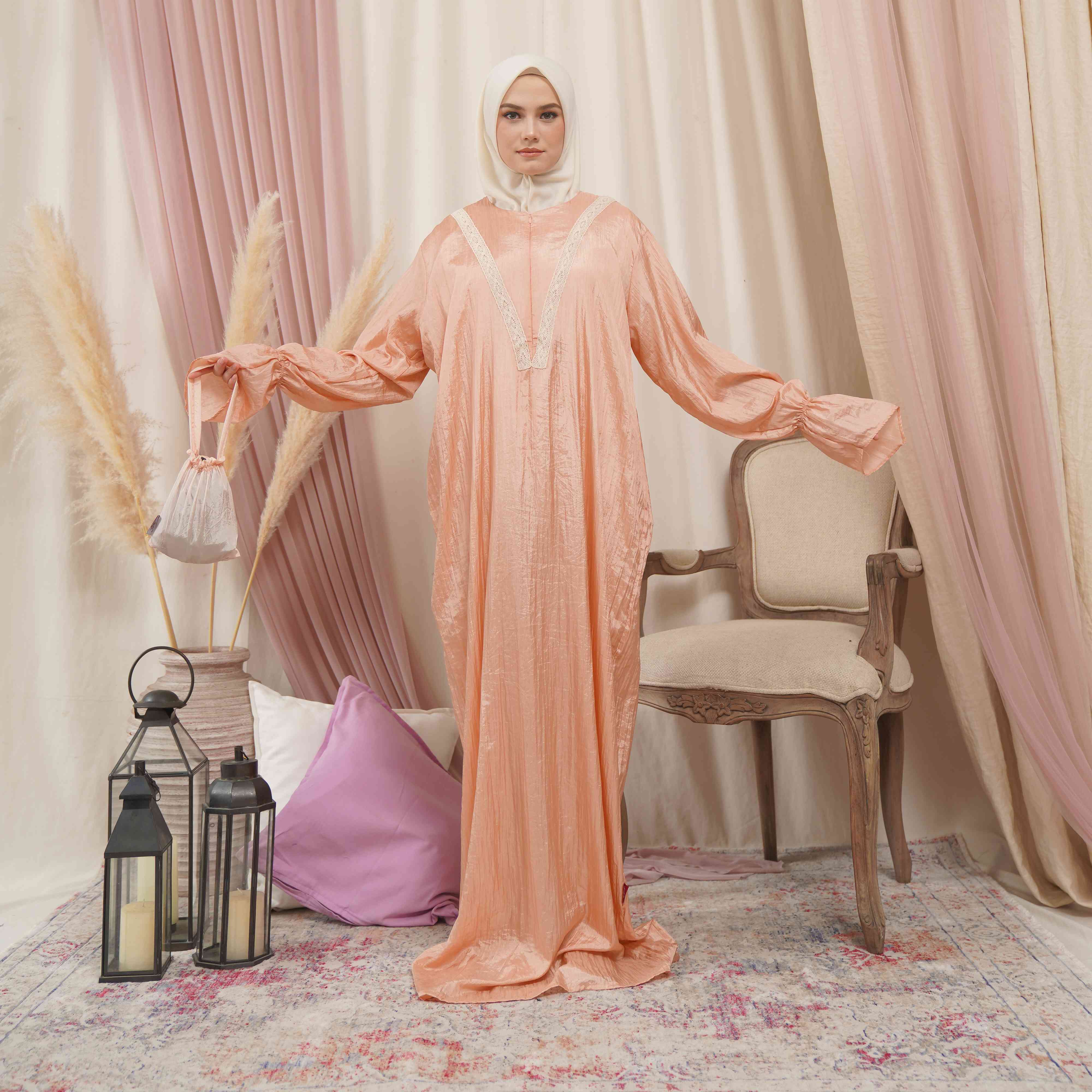 Tiara 512 Peach