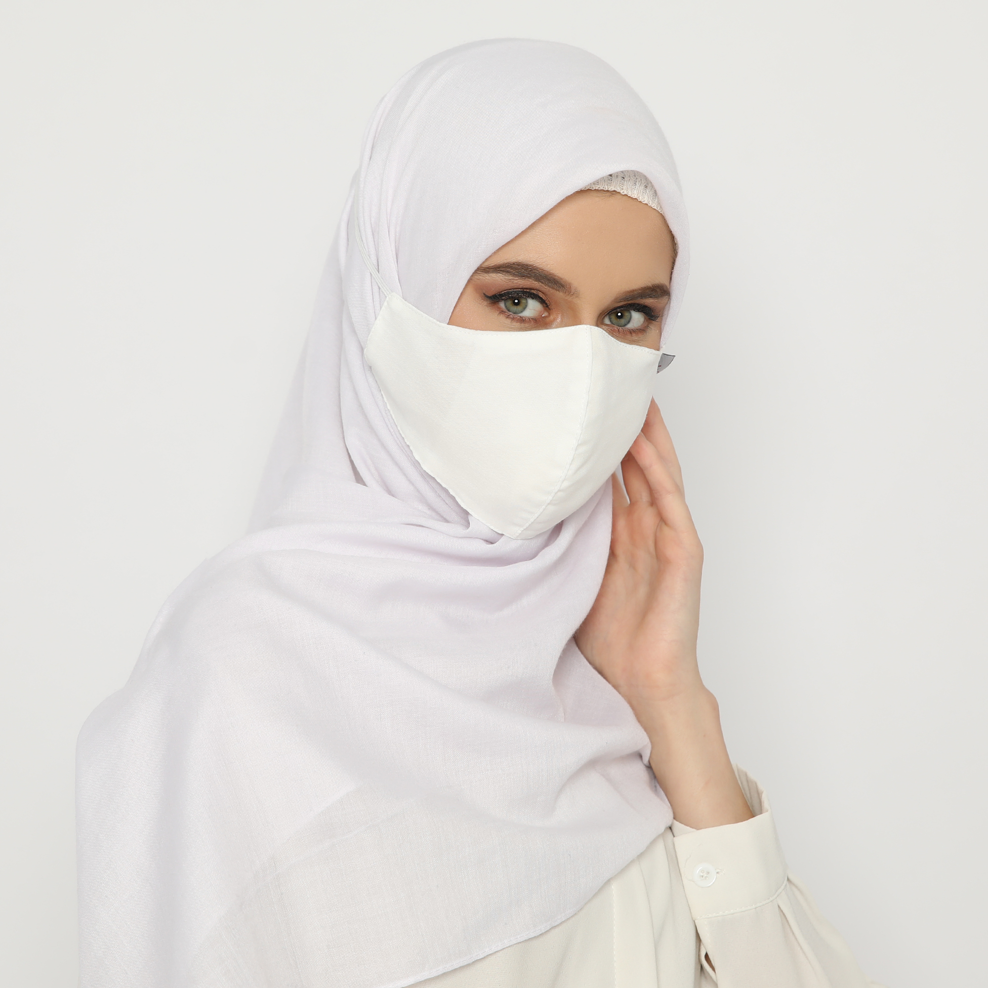 Masker Tatuis 017 White