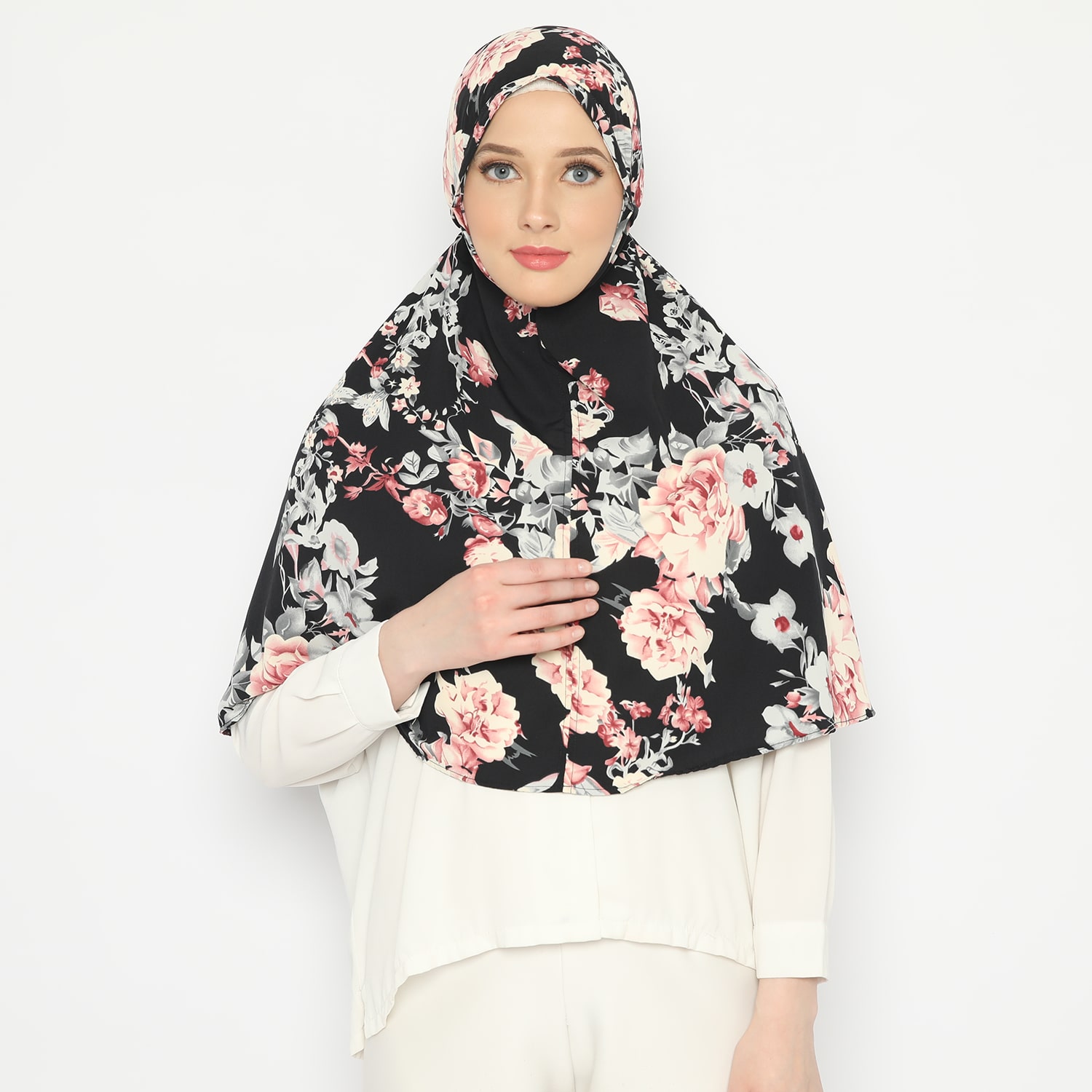 Damour 098 Black