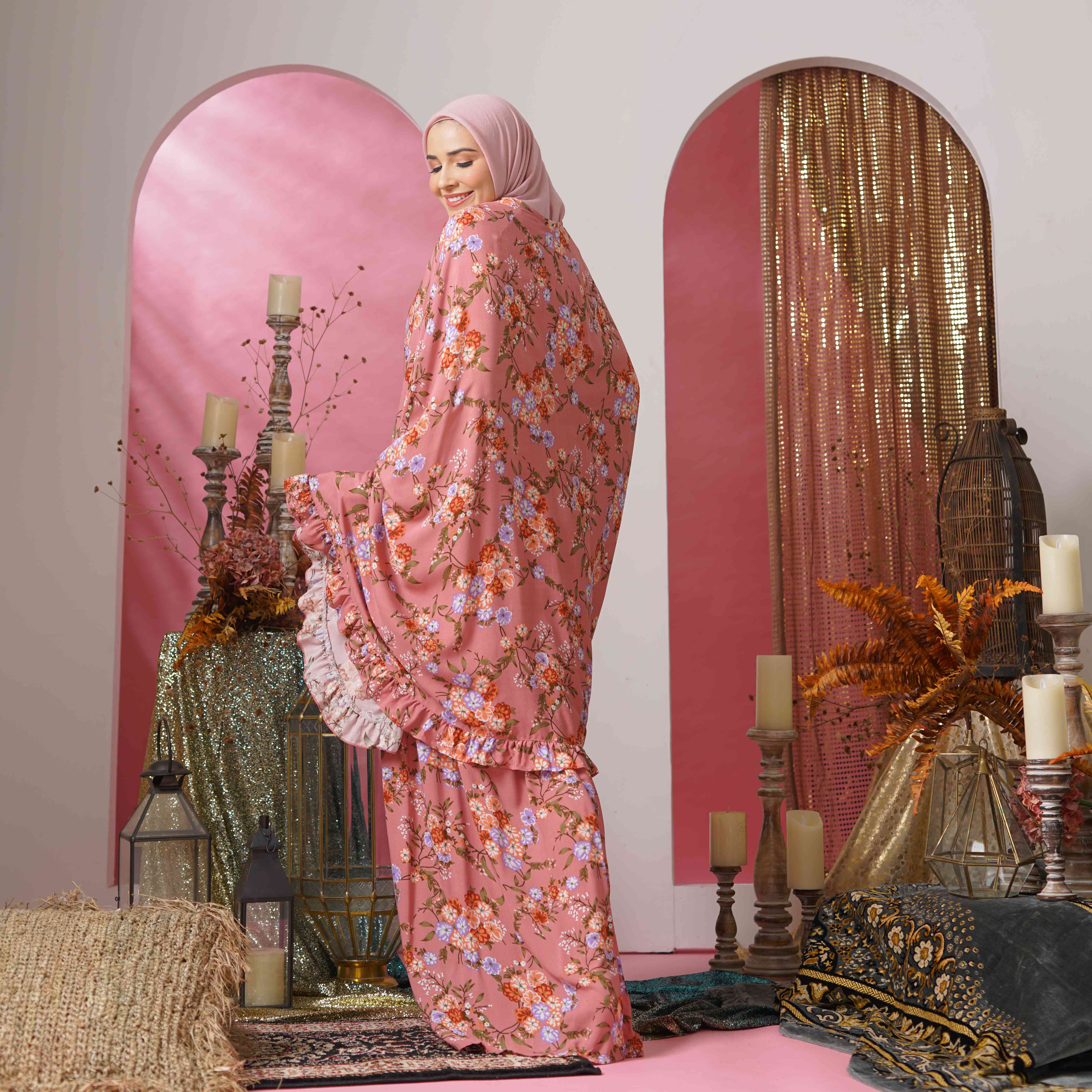 Tiara 511 Pink