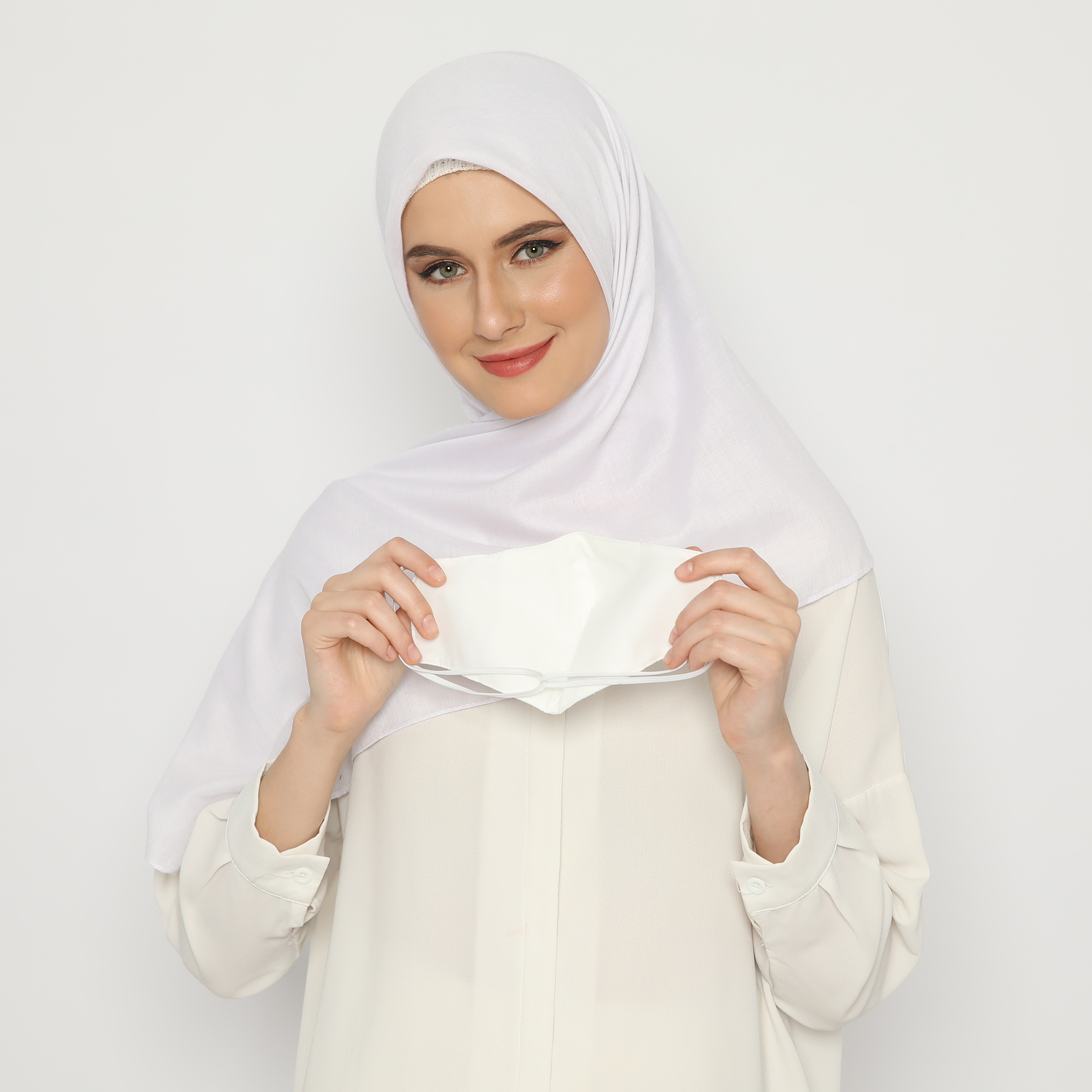 Masker Tatuis 017 White