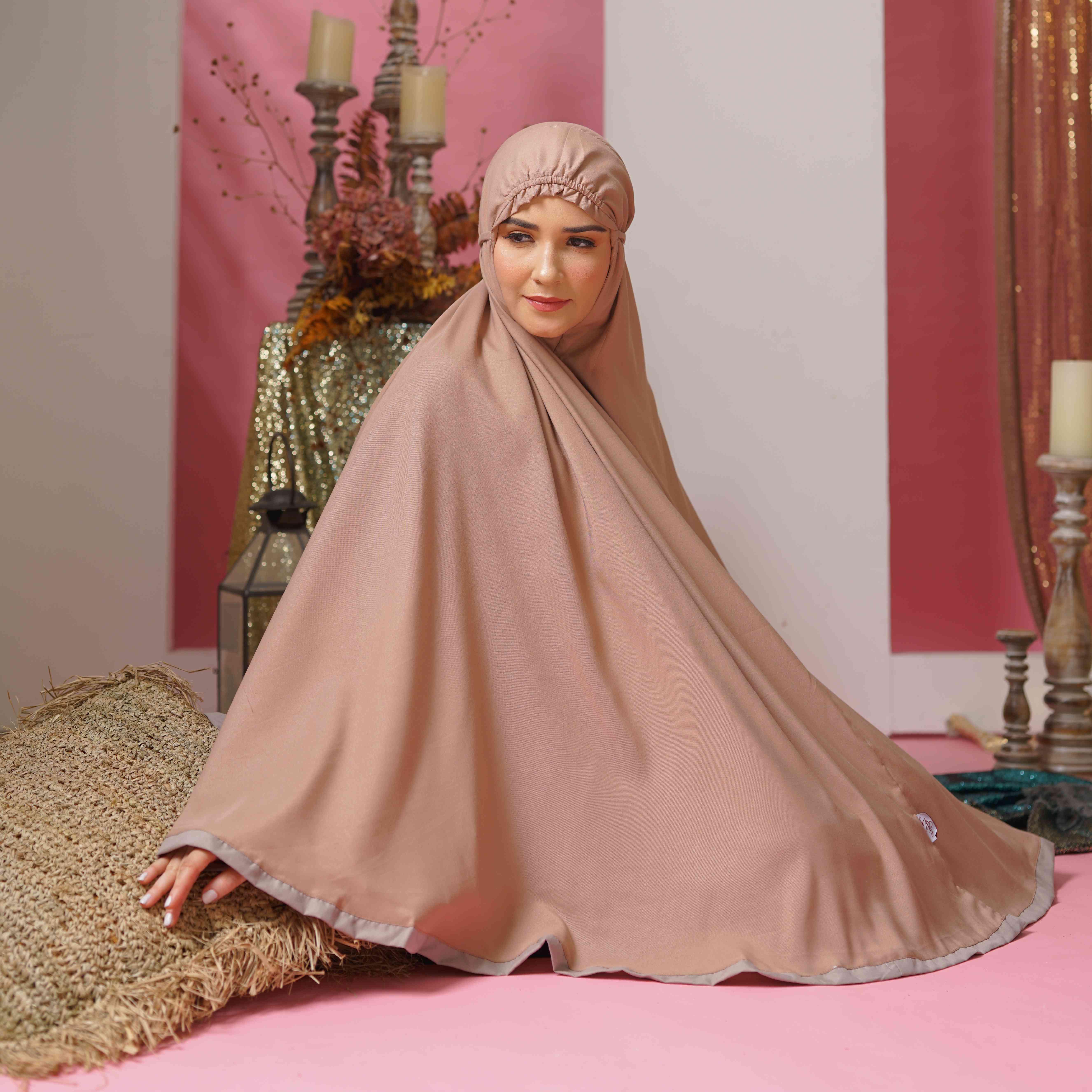 Tiara 506 Brown