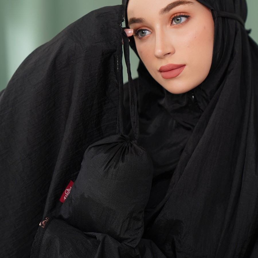 Tiara 534 Black